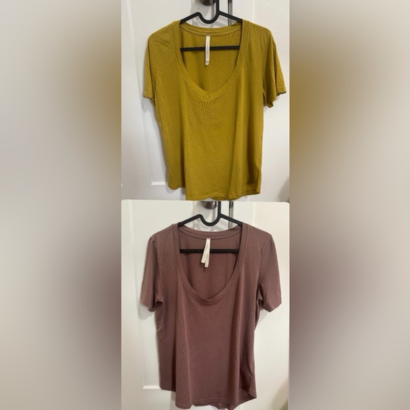 Arıtzıa Thr group Babaton Tshırts (x2) - Picture 1 of 9